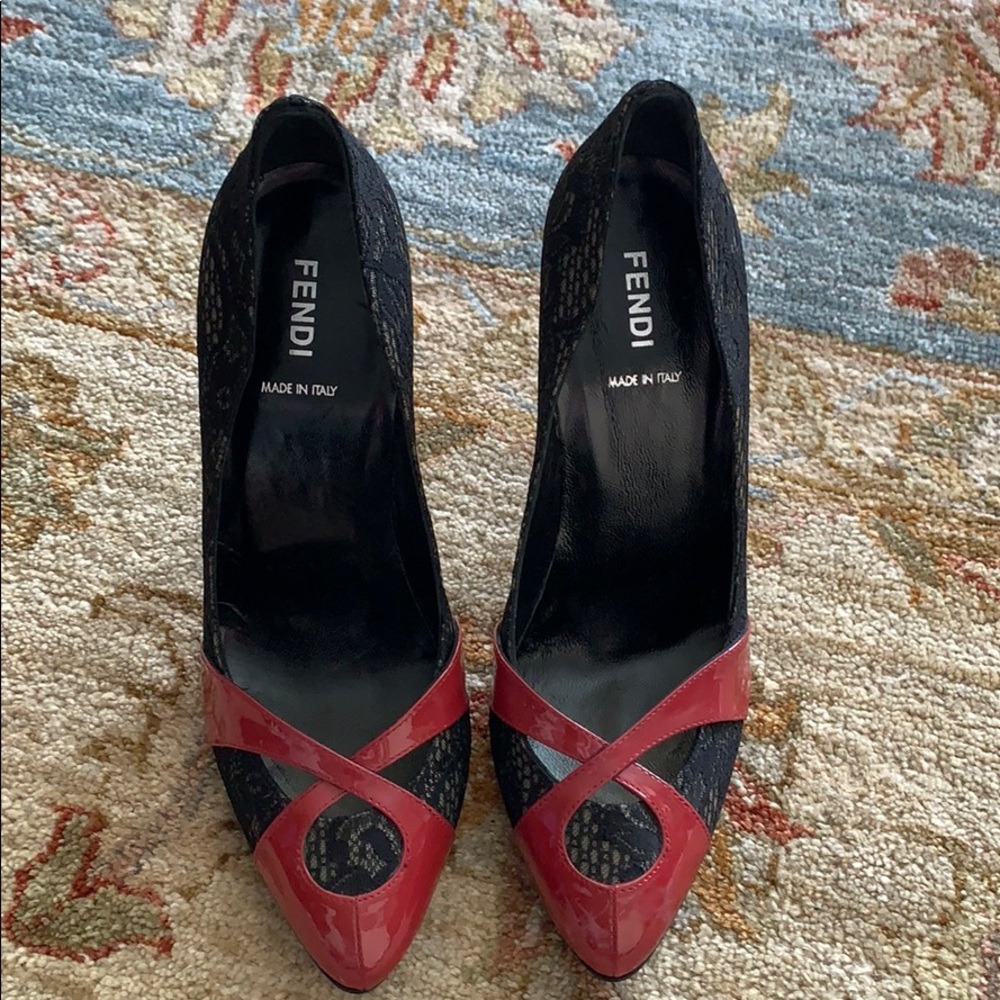 Fendi classic heels